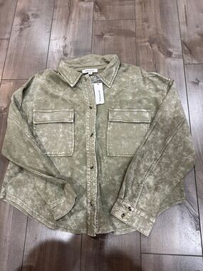 Francesca's Collections Olive Washed Button-Down Shirt